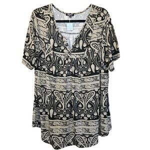 Folunsi Women's 3x plus size short sleeve v-neck paisley print tunic top